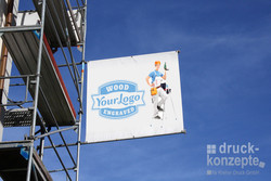 Werbeplanen günstig drucken
